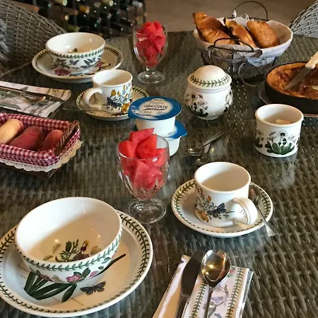 Tour De Saint Anne Bed and breakfast *